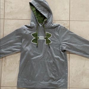 Grey Under Amour hoodie